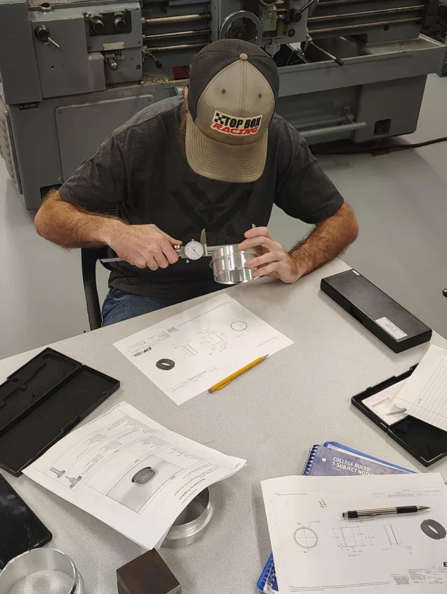 Our CNC Machine Tool students are gaining hands-on experience in CNC milling operations - building the skills local machine shops need. From writing G-code to operating CNC machines safely, these future machinists are ready to make an impact.